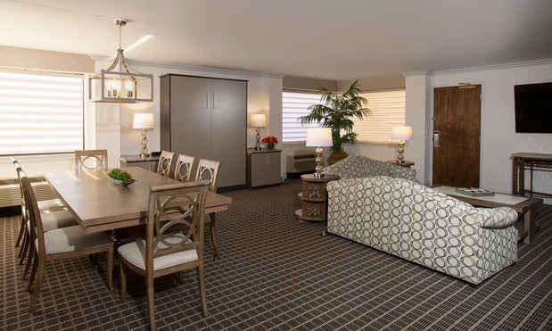 Images Hilton Chicago/Northbrook