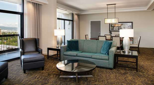 Images DoubleTree by Hilton Hotel Portland