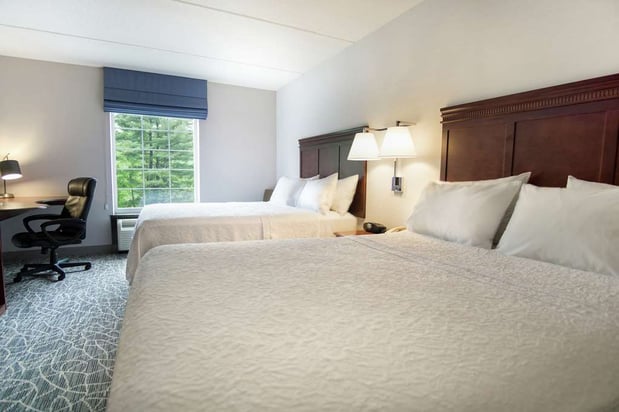 Images Hampton Inn & Suites Berkshires-Lenox