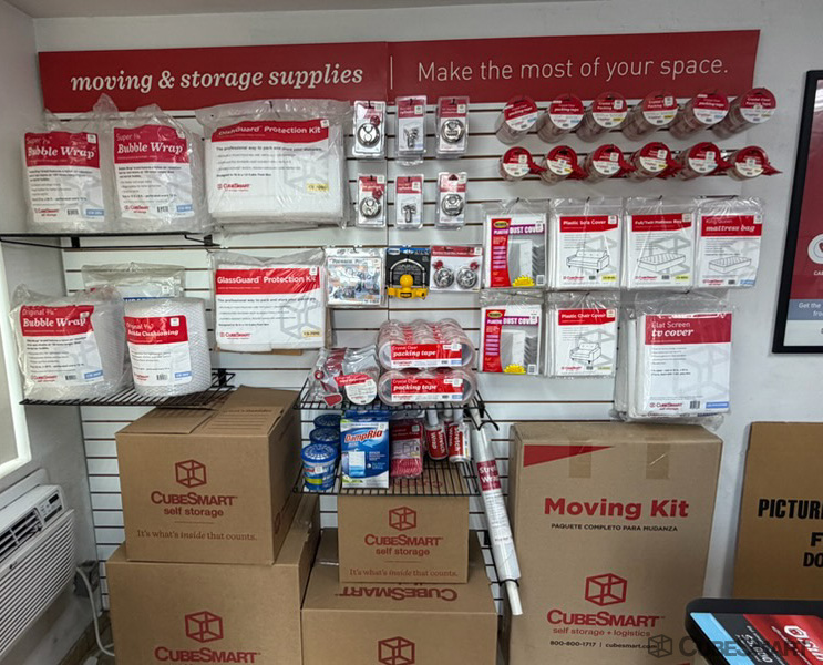 Images CubeSmart Self Storage