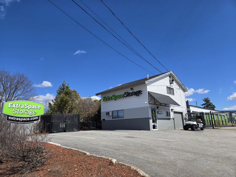 Beauty Image - Extra Space Storage at 901 Candia Rd, Manchester, NH 03109