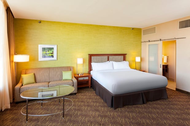 Images Holiday Inn Austin-Town Lake by IHG