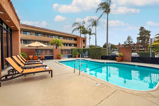 Images Best Western Plus Redondo Beach Inn