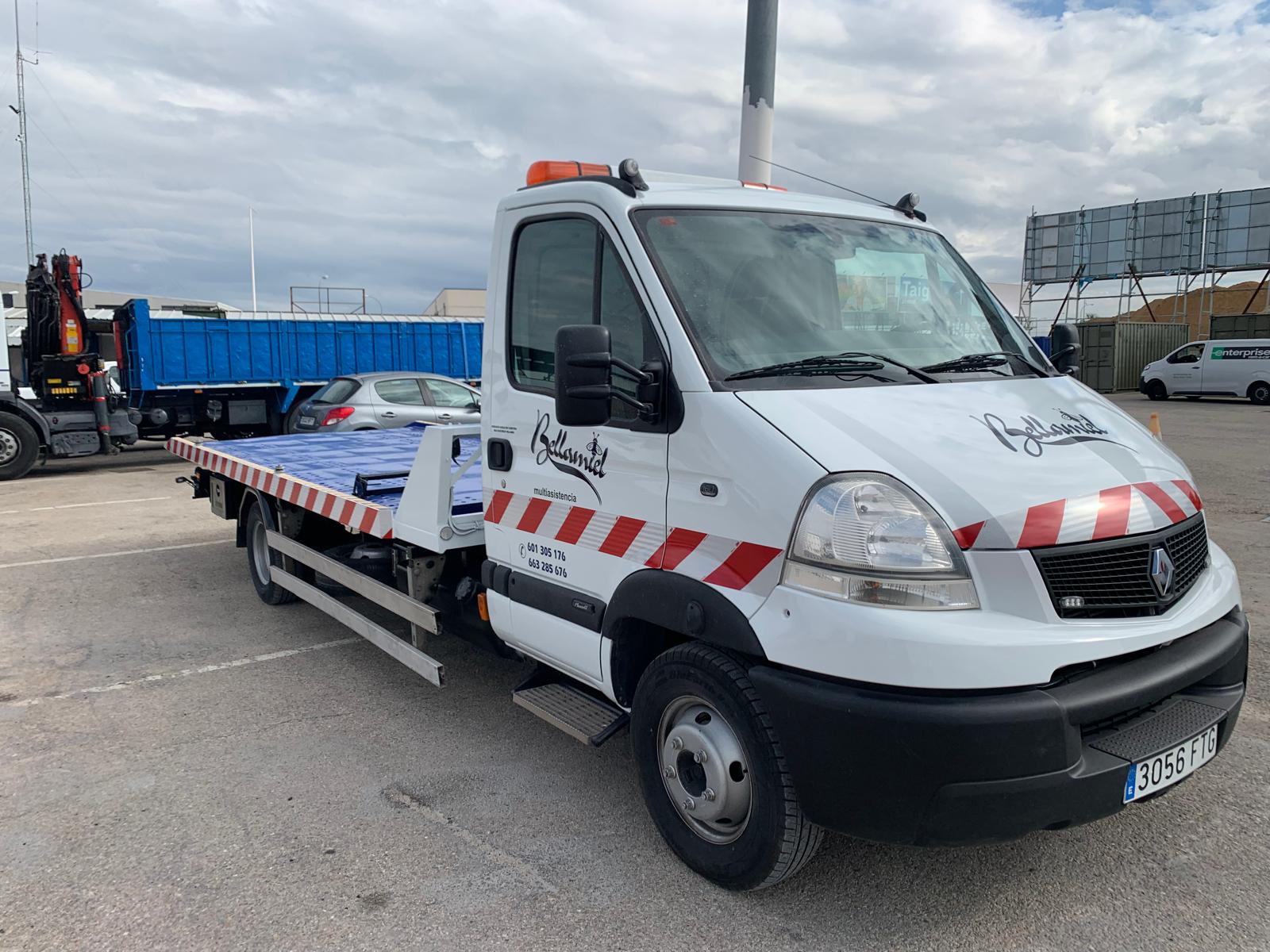 Images Grúas Bellamiel