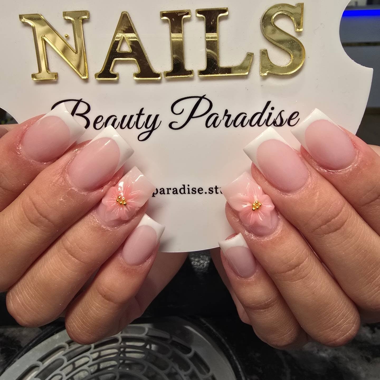 Beauty Paradise, Mailänder Platz 7 in Stuttgart