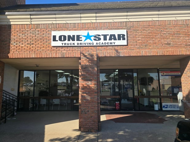 Images Lone Star Truck Driving Academy - Dallas