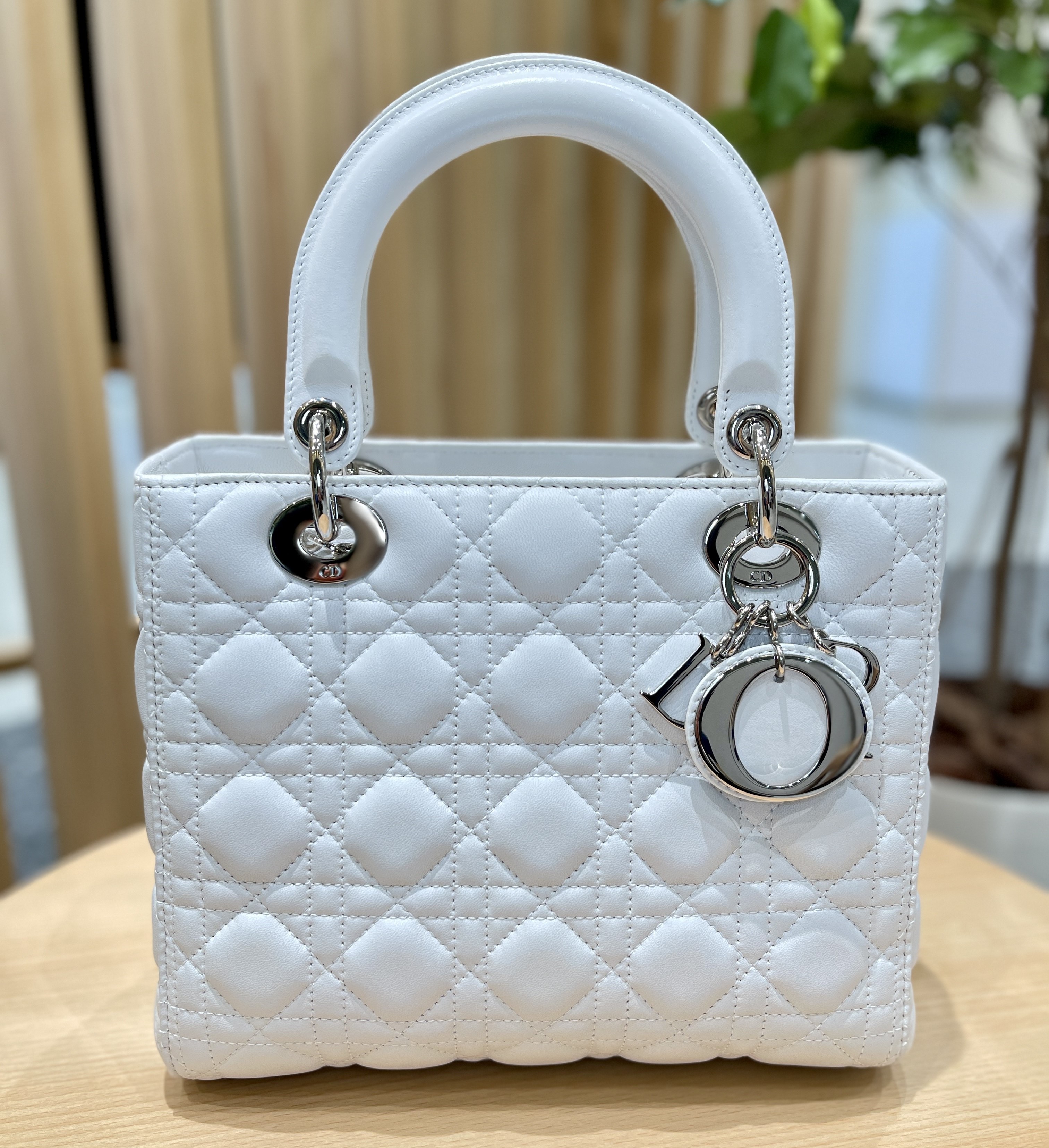 Images KOMEHYO（コメ兵）買取センターアスピア明石
