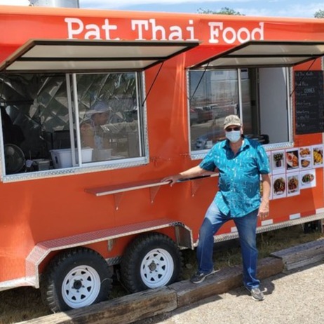 Pat's Thai Food Logo