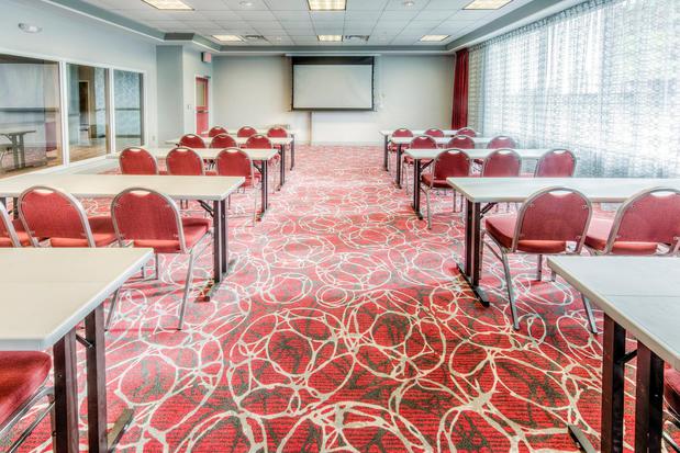 Images Staybridge Suites Columbus OSU-Medical Center by IHG