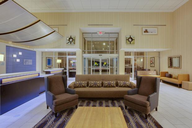 Images Holiday Inn Express & Suites Laurel by IHG