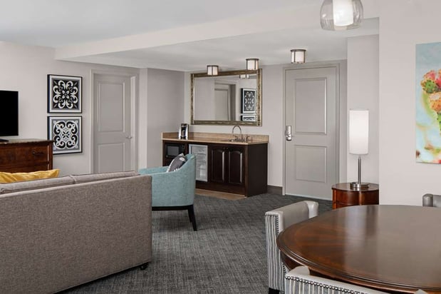 Images Embassy Suites by Hilton San Antonio Riverwalk Downtown