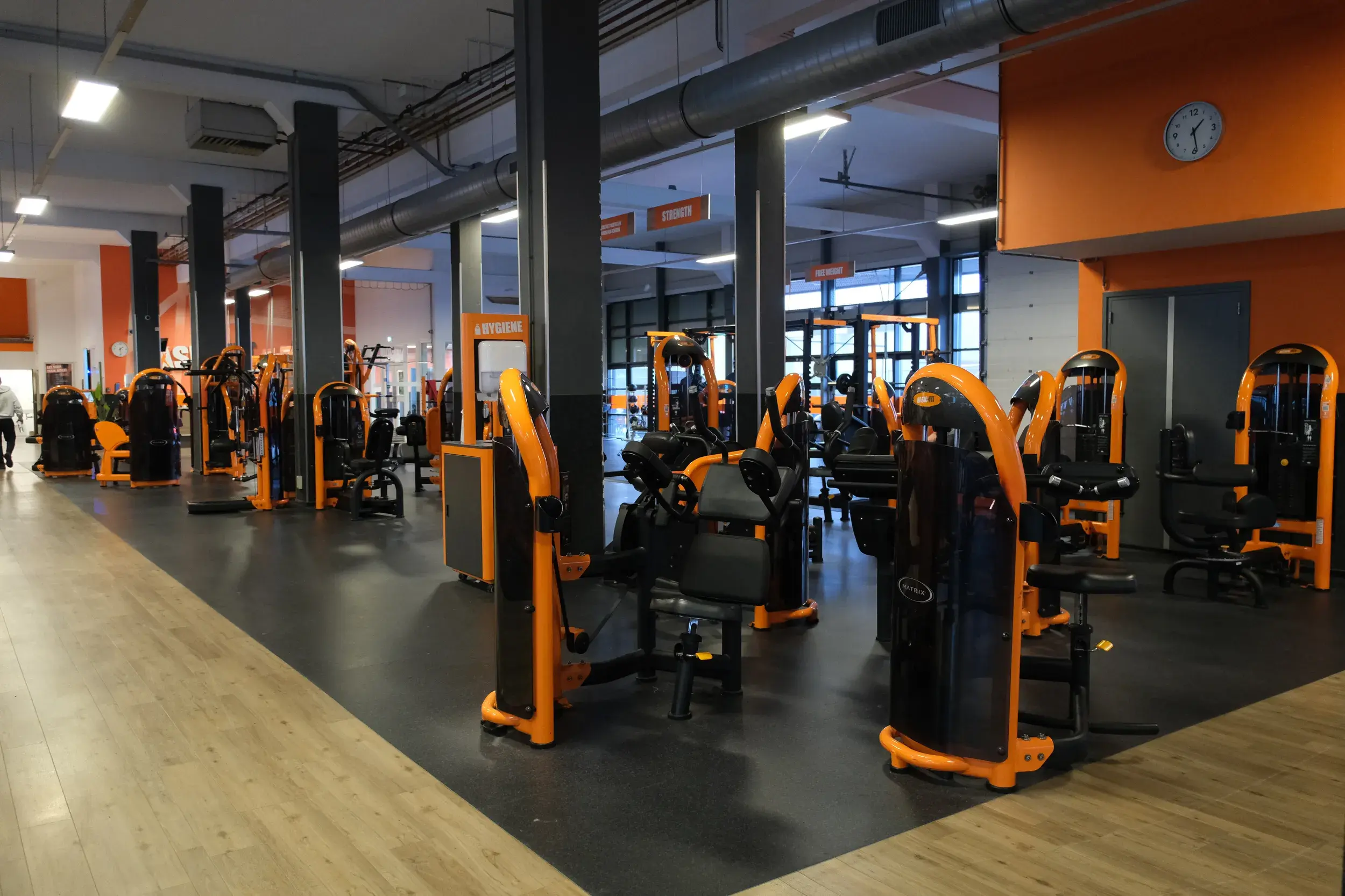 Foto's Basic-Fit 24/7