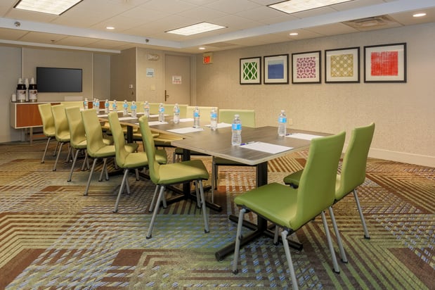 Images Holiday Inn Express Milwaukee-West Medical Center by IHG