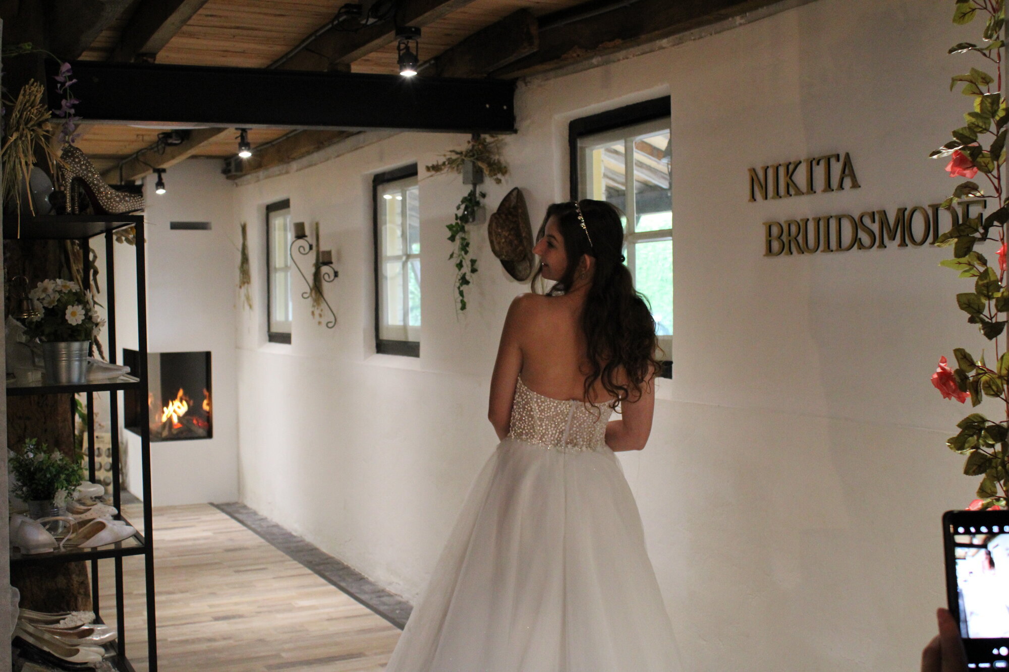 Foto's Nikita Bruidsmode & ver-KOOP je trouwjurk