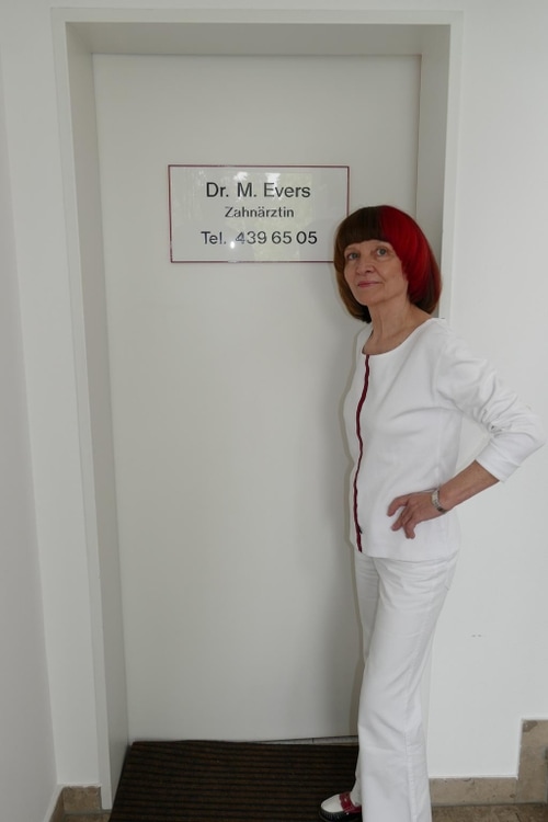 Bilder Zahnärztin Dr. Marion Evers | Zahnbehandlung & Zahnaufhellung | München