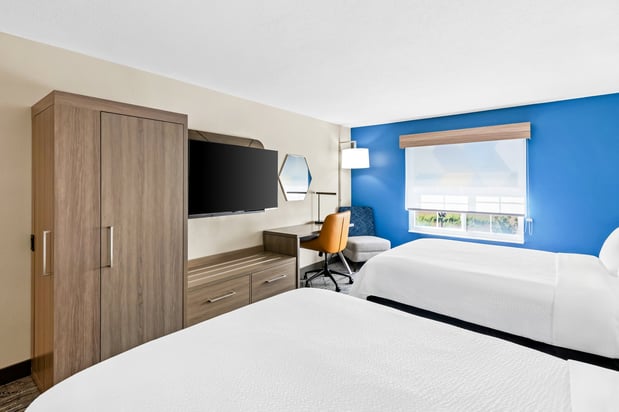 Images Holiday Inn Express & Suites Council Bluffs - Conv Ctr Area by IHG