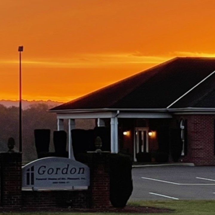 Images Gordon Funeral Home &  Crematory