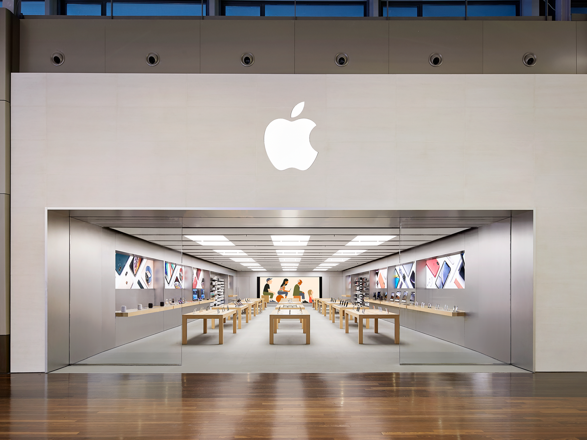 M apple store nathaniel mechaly