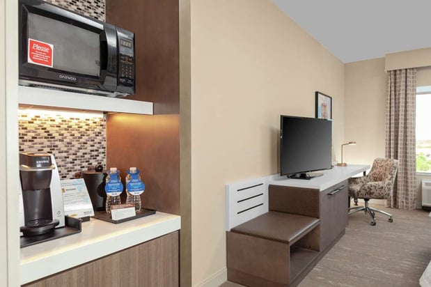 Images Hilton Garden Inn Waco