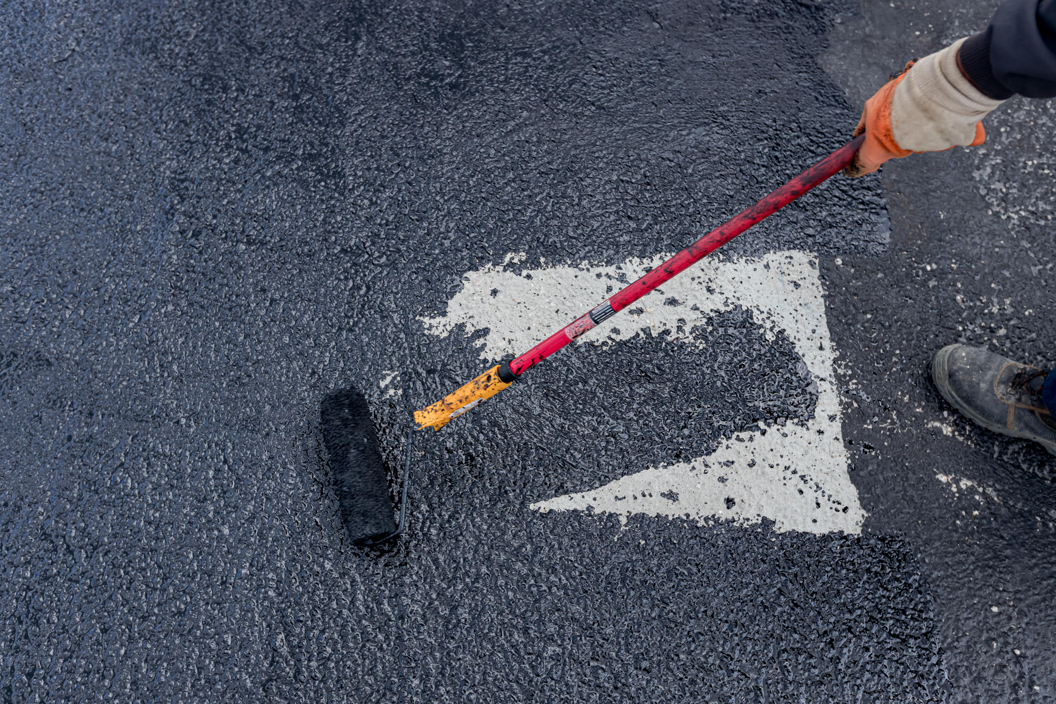 At High Quality Asphalt & Concrete we offer a variety of Asphalt services like overlays, removing and replacing, seal coating, crack filling, patching and so much more. Find out more about our High Quality services by giving us a call!