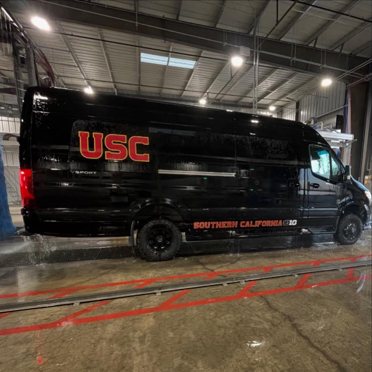 America’s Truck & RV Wash Image