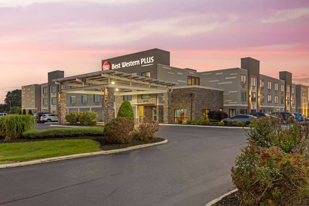 Images Best Western Plus Bowling Green
