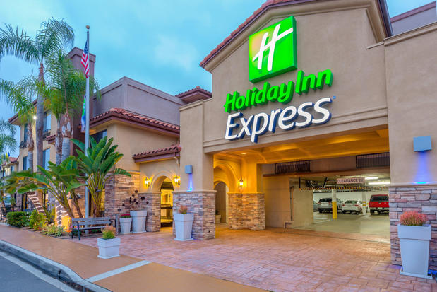 Images Holiday Inn Express San Diego-Sea World Area, an IHG Hotel
