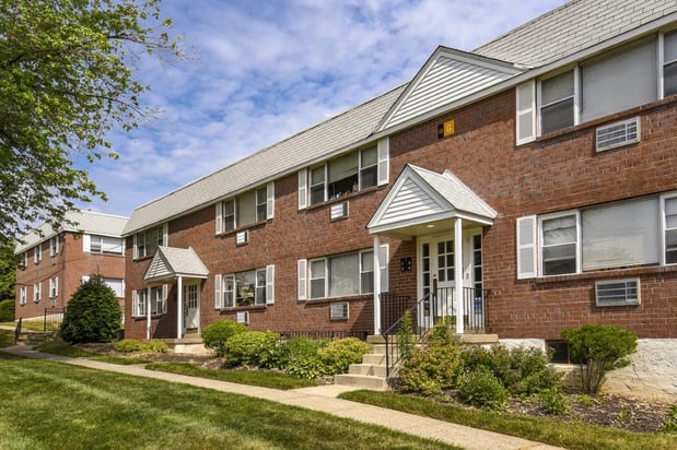 Images Aston Pointe Apartment Homes