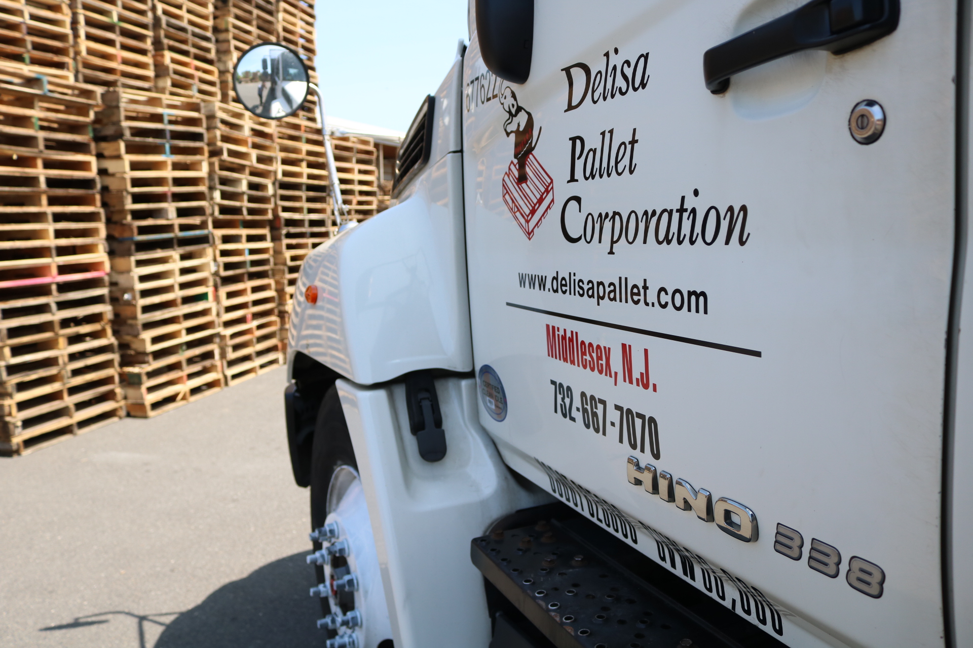 Pallet Delivery Truck