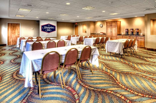 Images Hampton Inn & Suites Kalamazoo-Oshtemo