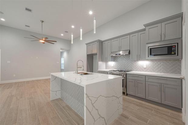 Images Cesar Espinoza Realtor/ Equity Houston