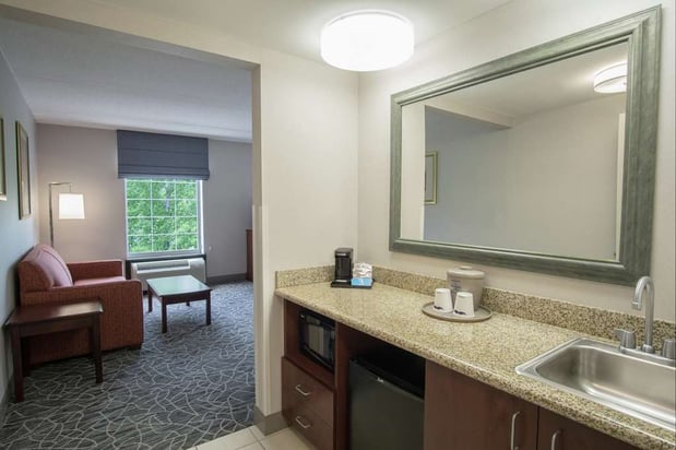 Images Hampton Inn & Suites Berkshires-Lenox