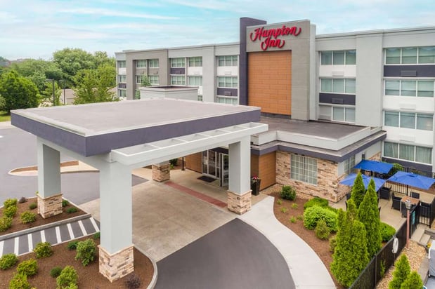 Images Hampton Inn Manchester Downtown