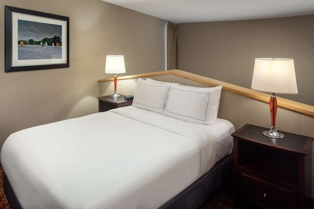 Images DoubleTree by Hilton Cherry Hill Philadelphia