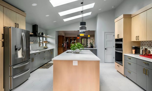 Images Central Point Homes