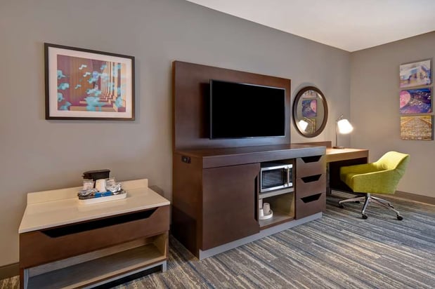 Images Hampton Inn Pleasant View