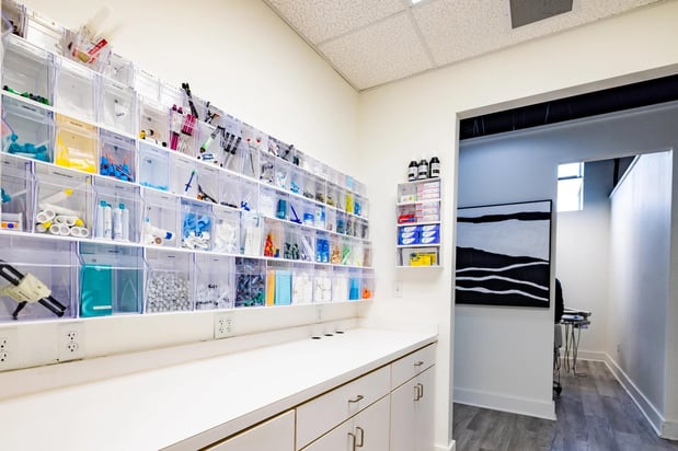 Images East Nashville Aesthetic and Implant Dentistry