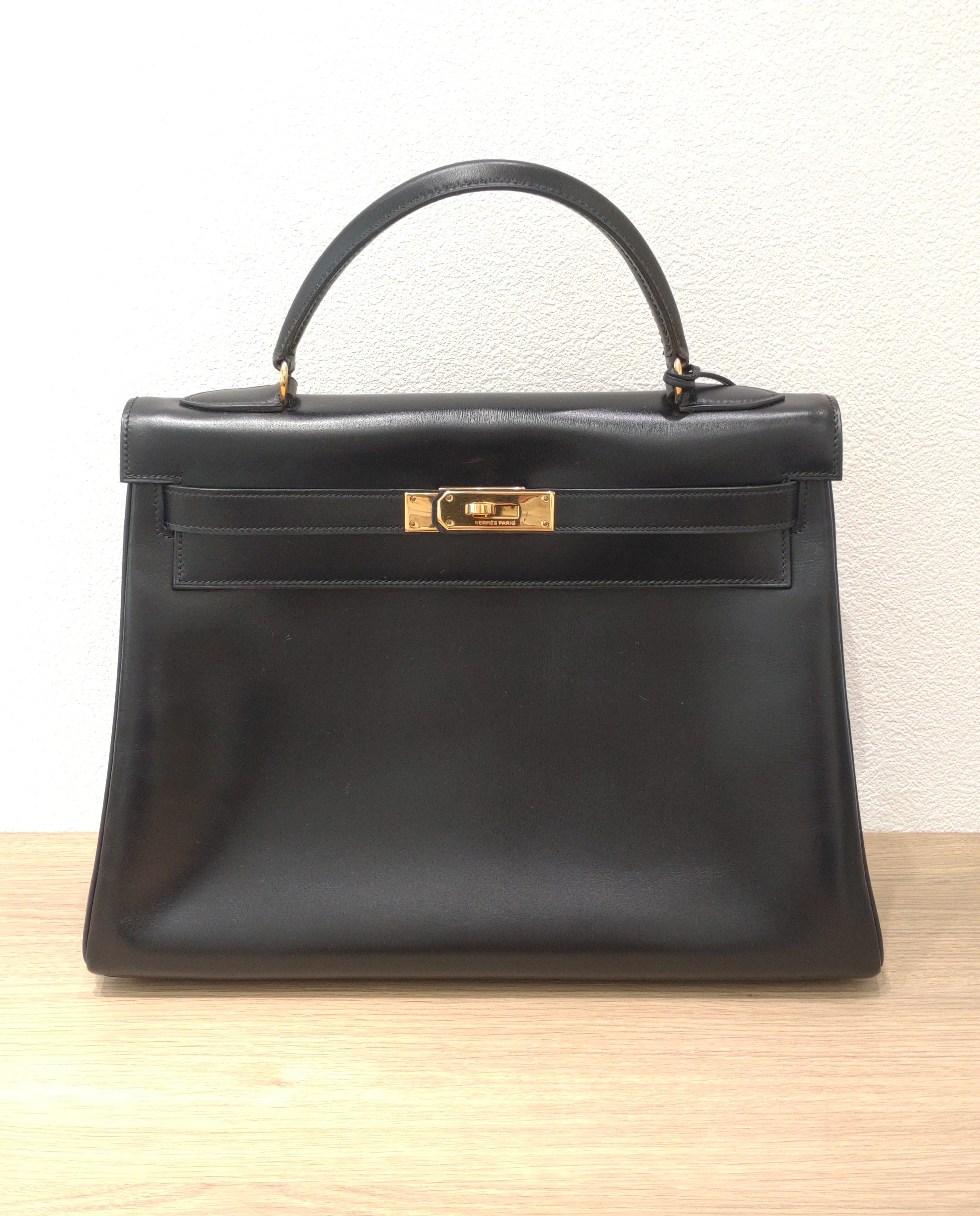 Images KOMEHYO（コメ兵）買取センター 神戸岡本