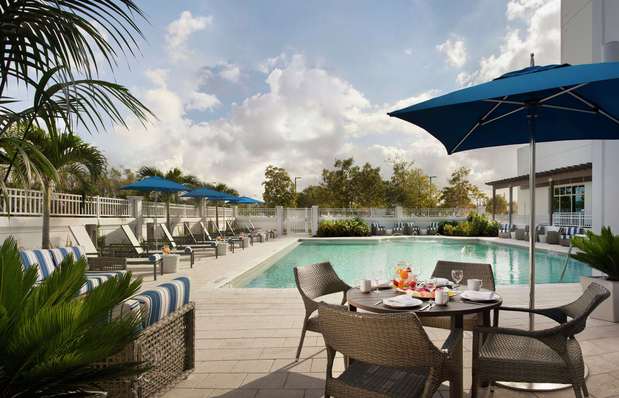 Images Hilton Garden Inn Miami Dolphin Mall