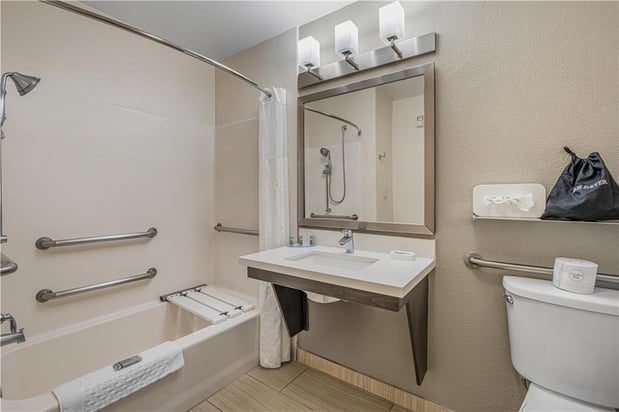 Images Best Western Valencia/Six Flags Inn & Suites