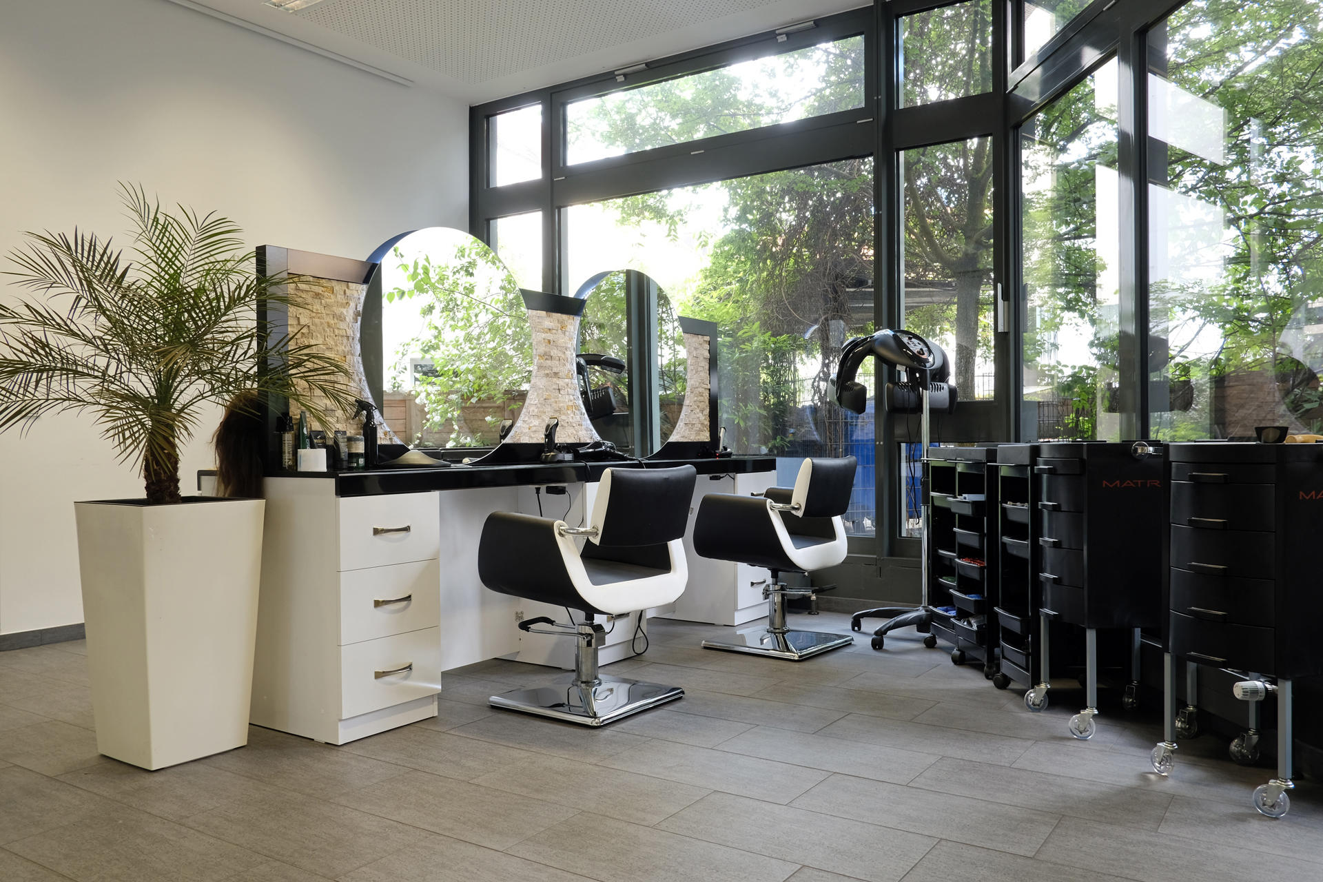 Kundenbild groß 1 Friseursalon | Friseur und Kosmetikstudio Beauty Oasis | München