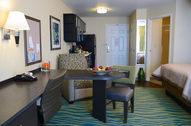 Images Candlewood Suites Denver Northeast - Brighton, an IHG Hotel