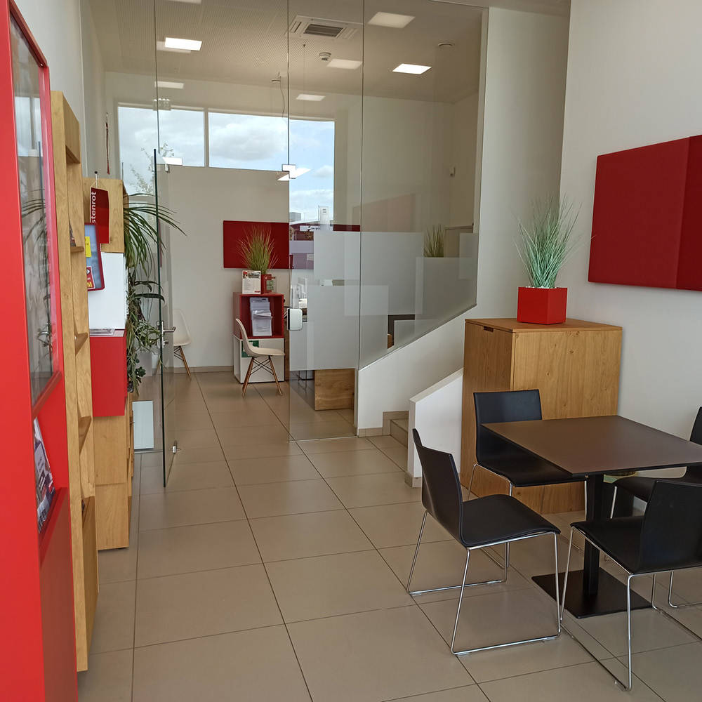 Wüstenrot Zulassungsstelle Industriezeile Linz, Industriezeile 61 in Linz