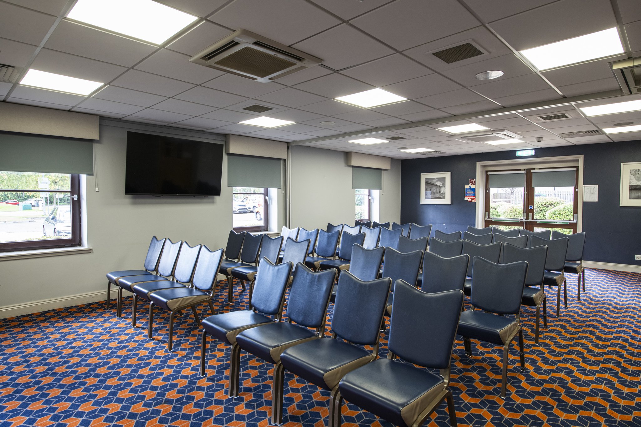 Images Holiday Inn Express Perth by IHG