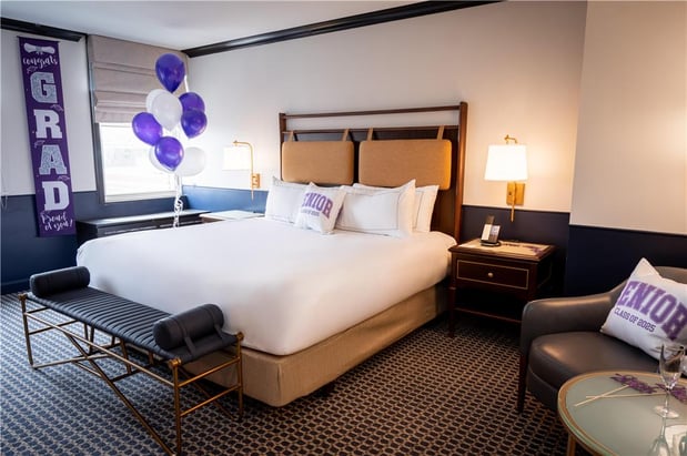 Images Hilton Orrington/Evanston