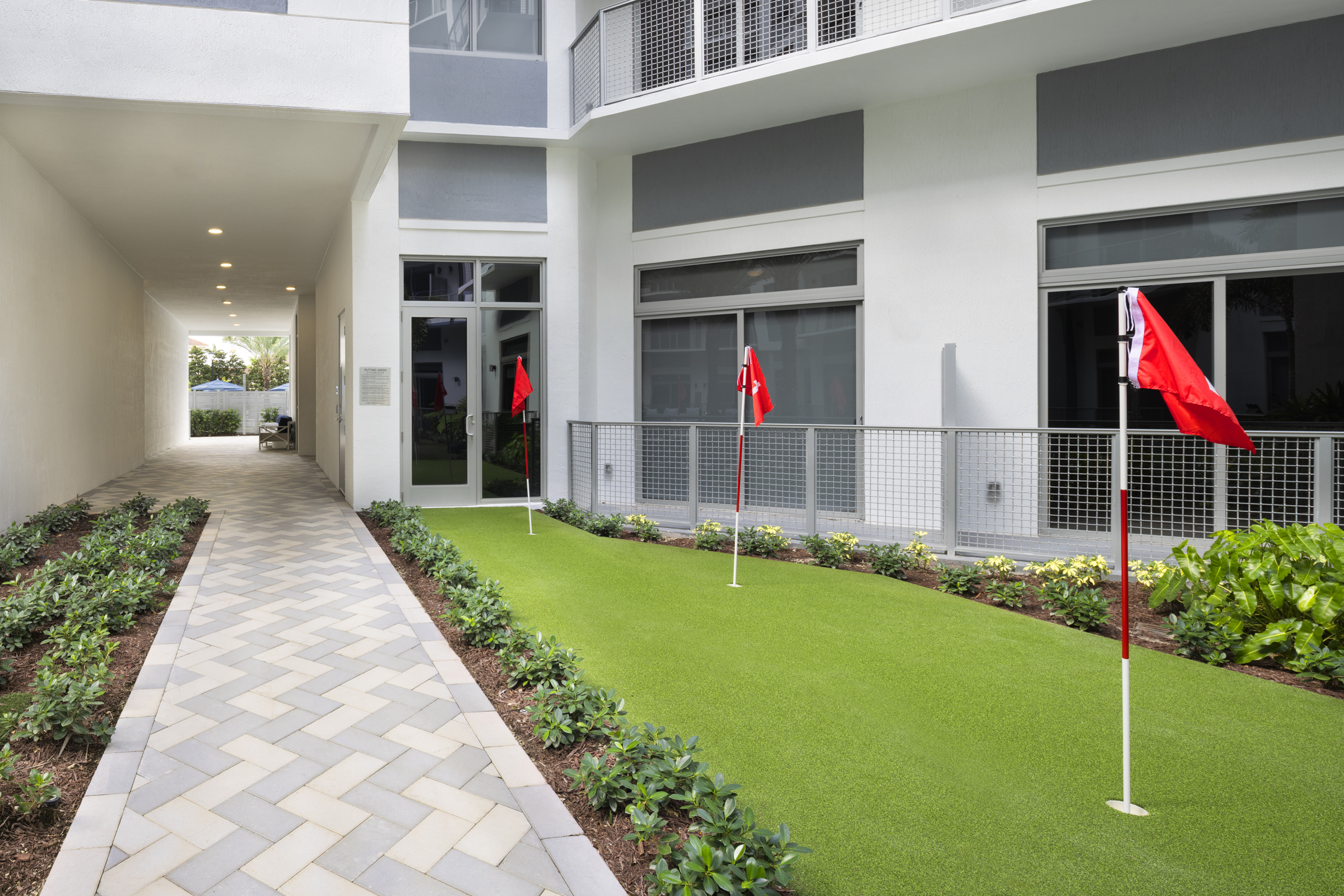 Putting Green at The Marc Luxury Apartments in Palm Beach Gardens FL