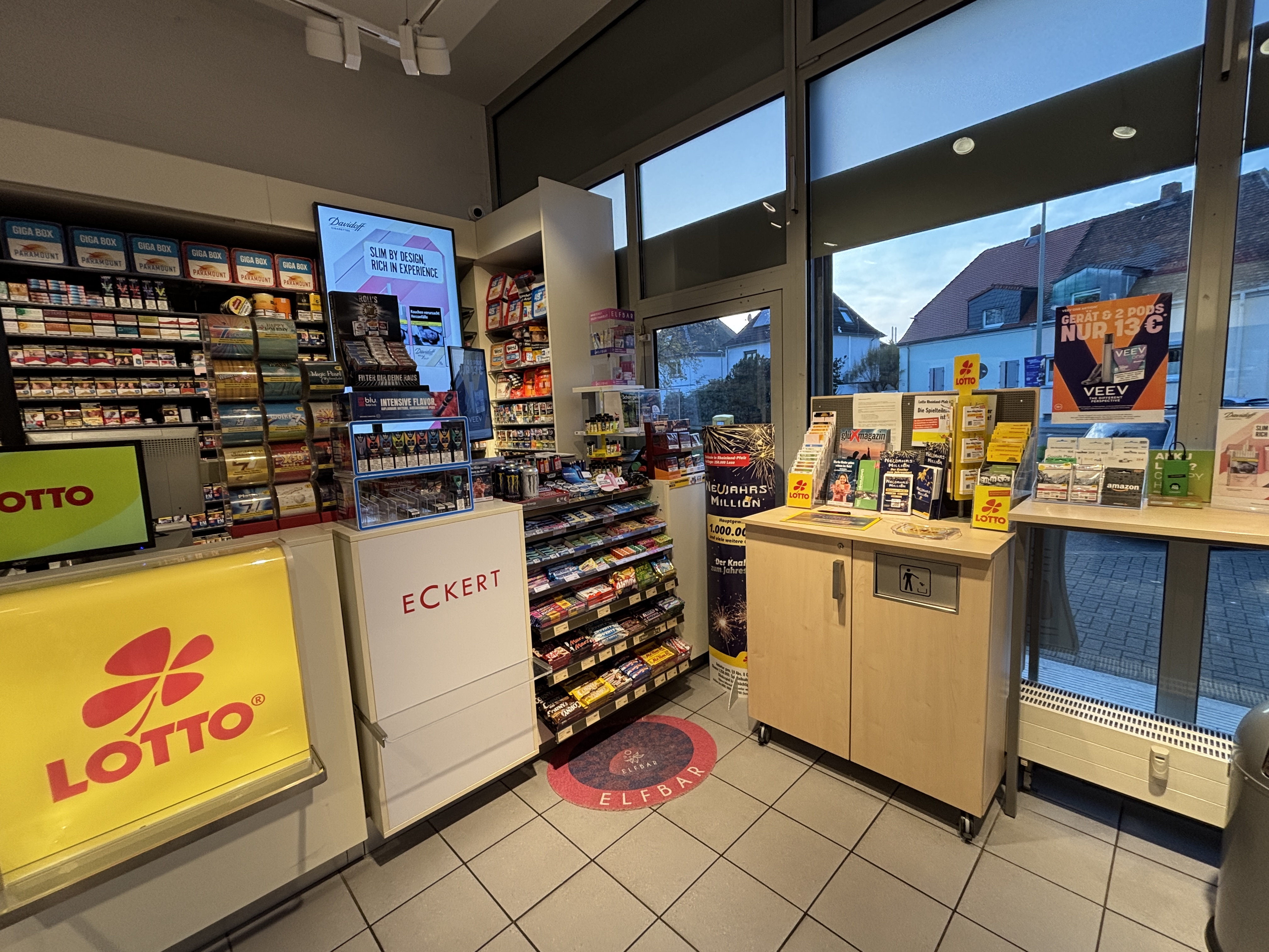 Eckert, Bahnhofsplatz 1 in Limburgerhof