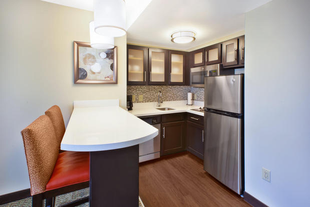 Images Staybridge Suites Cleveland Mayfield Heights Beachwd by IHG