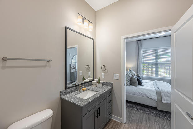 Images Holden at Oak Grove