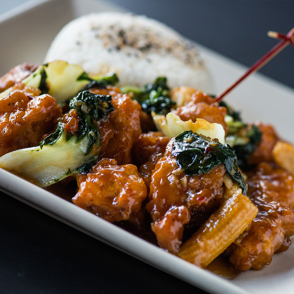 Looking for a meatless meal? We’ve got you covered with a variety of vegetarian options, like our Gardein® Orange Chicken.